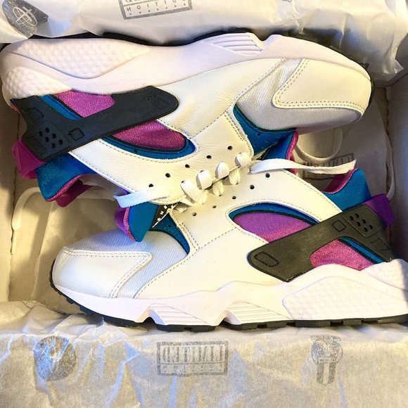 Nike Air Huaraches - Picture 1 of 1